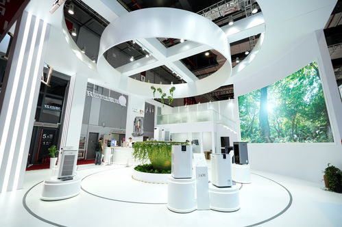 進(jìn)博會(huì)老友IAM 引領(lǐng)全屋主動(dòng)凈化新風(fēng)尚，守護(hù)家庭健康